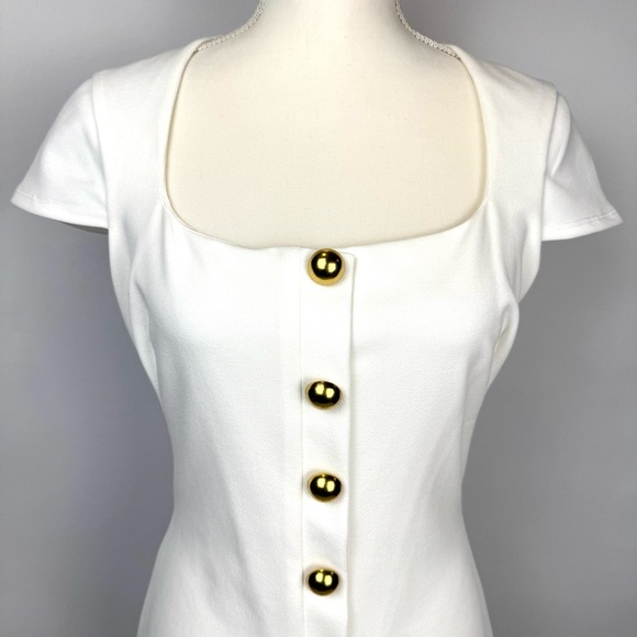 NWT Black Halo Akira Sheath Dress Pearl Gold Buttons Short Sleeves Stretch Sz 8 - Picture 6 of 16